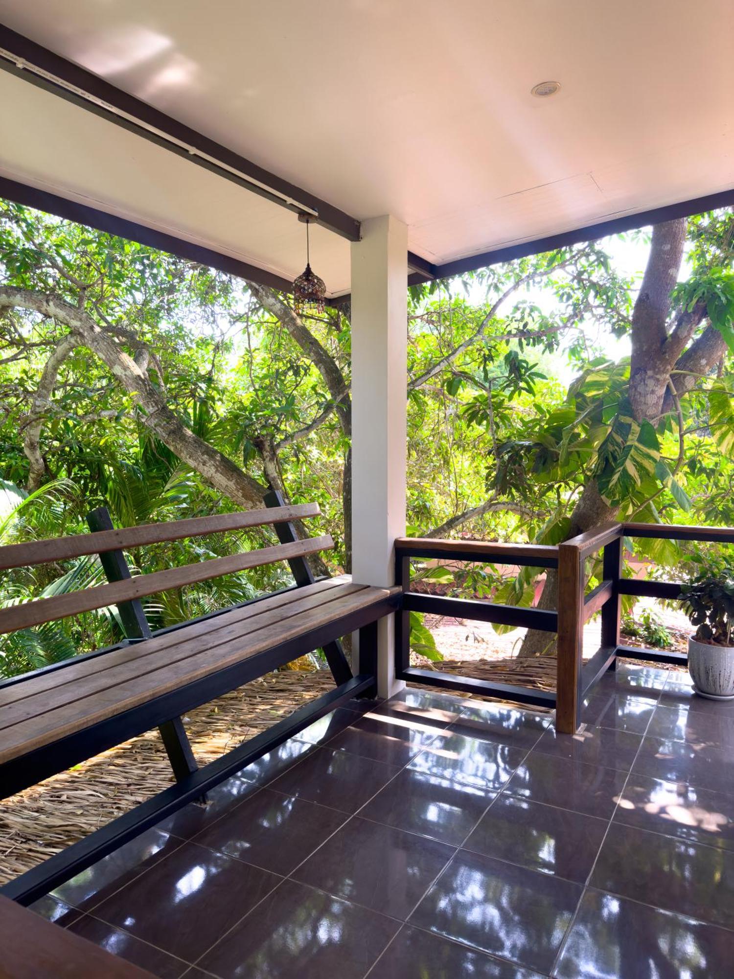 Jungle Vibes Thongsala Quarto foto